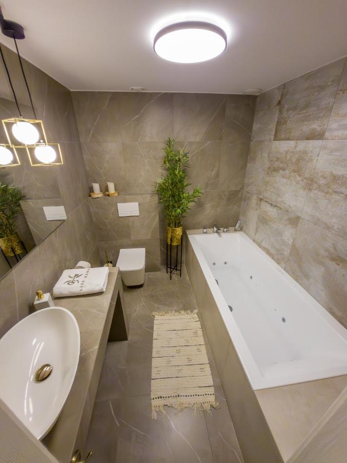Like Home 2 Sauna,Jacuzzi & Spa Швидница Екстериор снимка
