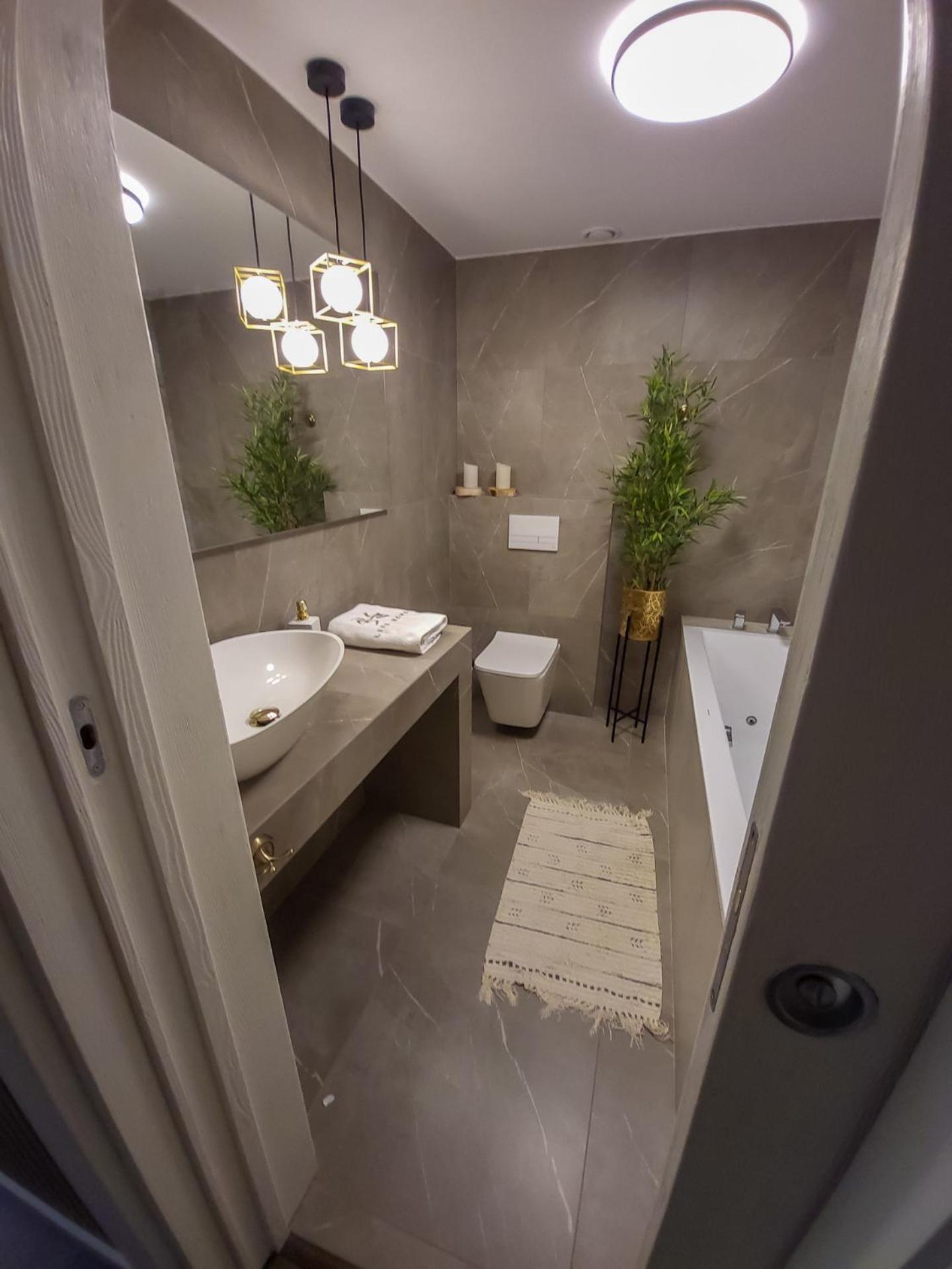 Like Home 2 Sauna,Jacuzzi & Spa Швидница Екстериор снимка